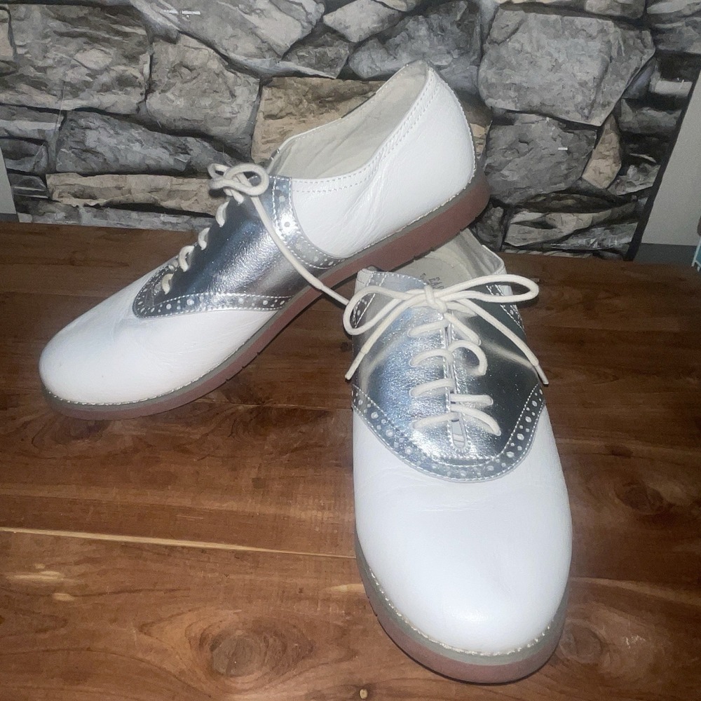Eastland Women's Sadie White/Silver Leather Saddle Oxford Shoes, 11 Fifties - Picture 2 of 10